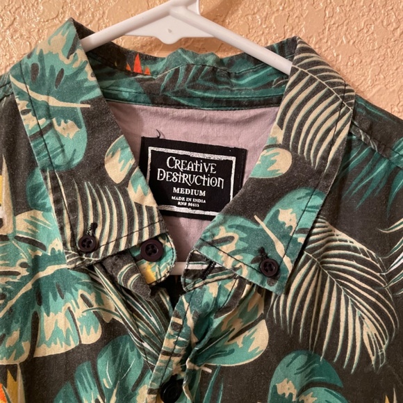 Leaf Pattern Button Down - Picture 2 of 3